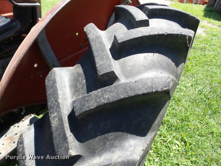 image for item K6412 Massey-Ferguson 135 tractor