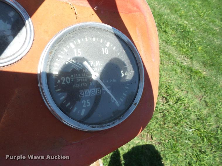 image for item K6412 Massey-Ferguson 135 tractor