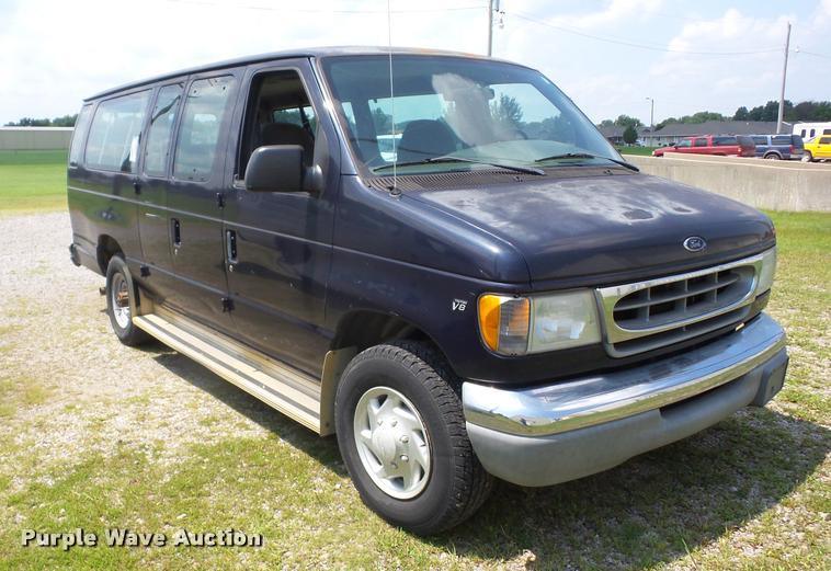 image for item K6435 2000 Ford Econoline E350 Extended van
