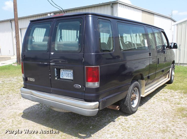image for item K6435 2000 Ford Econoline E350 Extended van