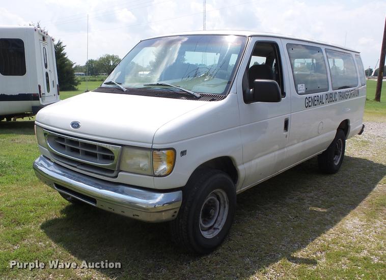 image for item K6436 1998 Ford Club Wagon E350 XL Super van