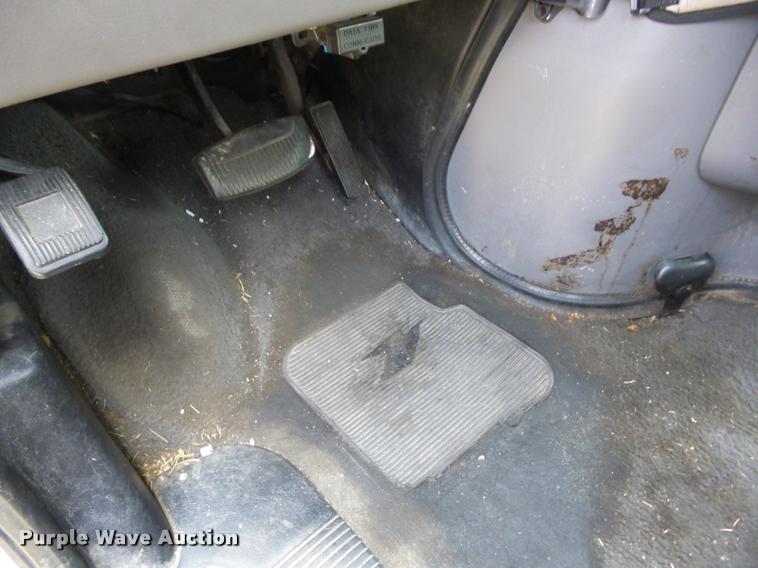 image for item K6436 1998 Ford Club Wagon E350 XL Super van