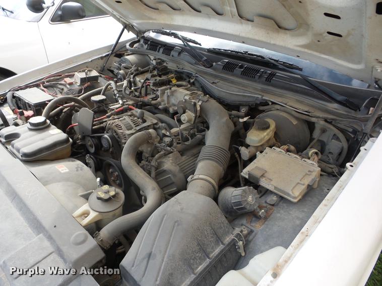 image for item K6437 2005 Ford Crown Victoria Police Interceptor