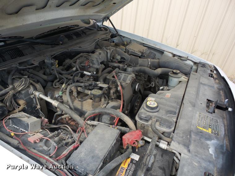 image for item K6437 2005 Ford Crown Victoria Police Interceptor