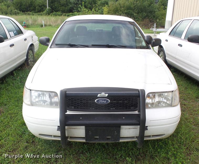 image for item K6438 2006 Ford Crown Victoria Police Interceptor