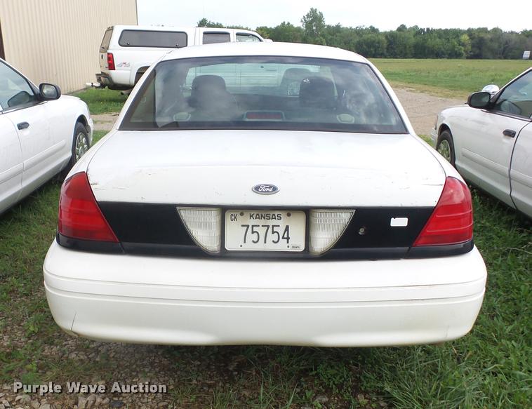 image for item K6438 2006 Ford Crown Victoria Police Interceptor