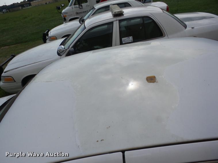 image for item K6438 2006 Ford Crown Victoria Police Interceptor