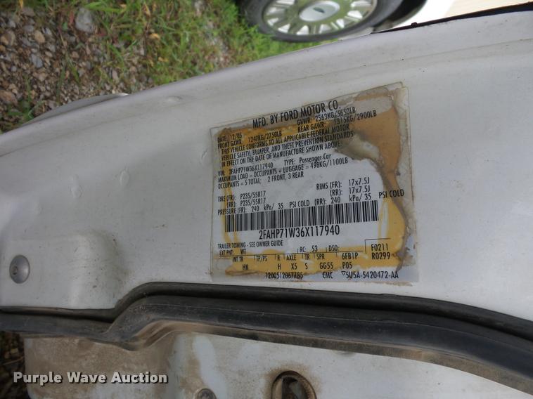 image for item K6438 2006 Ford Crown Victoria Police Interceptor