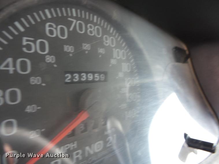 image for item K6439 2005 Ford Crown Victoria Police Interceptor