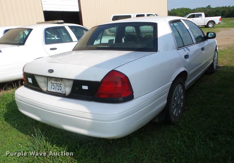 image for item K6440 2006 Ford Crown Victoria Police Interceptor