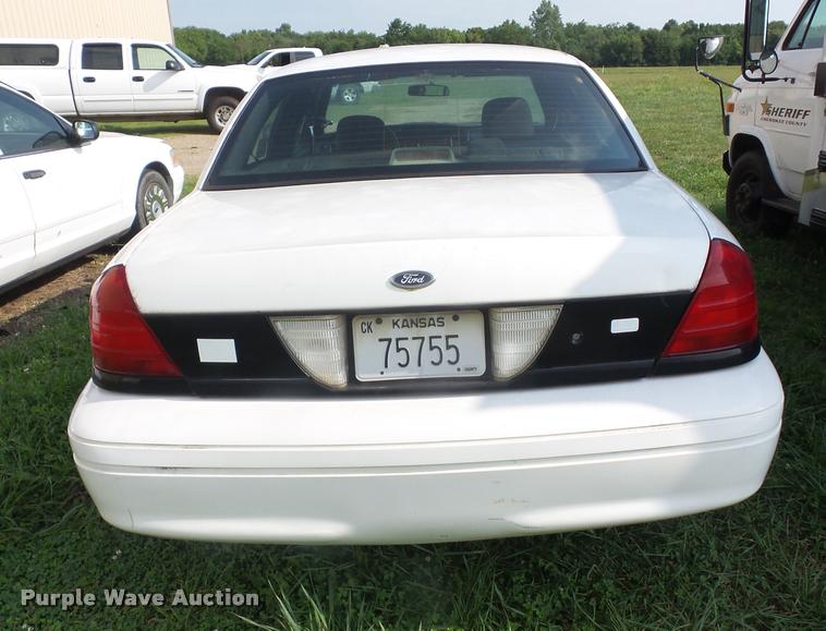 image for item K6440 2006 Ford Crown Victoria Police Interceptor