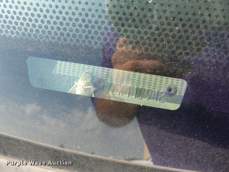 image for item K6440 2006 Ford Crown Victoria Police Interceptor