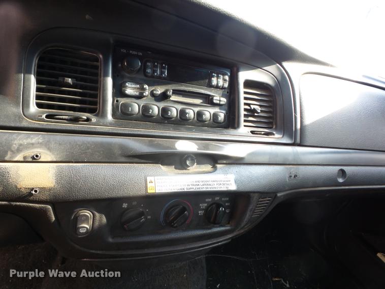 image for item K6440 2006 Ford Crown Victoria Police Interceptor