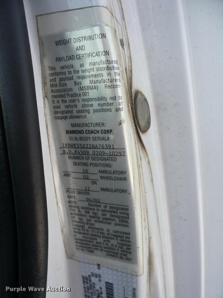 image for item K6442 2002 Ford Econoline E350 Super Duty shuttle bus