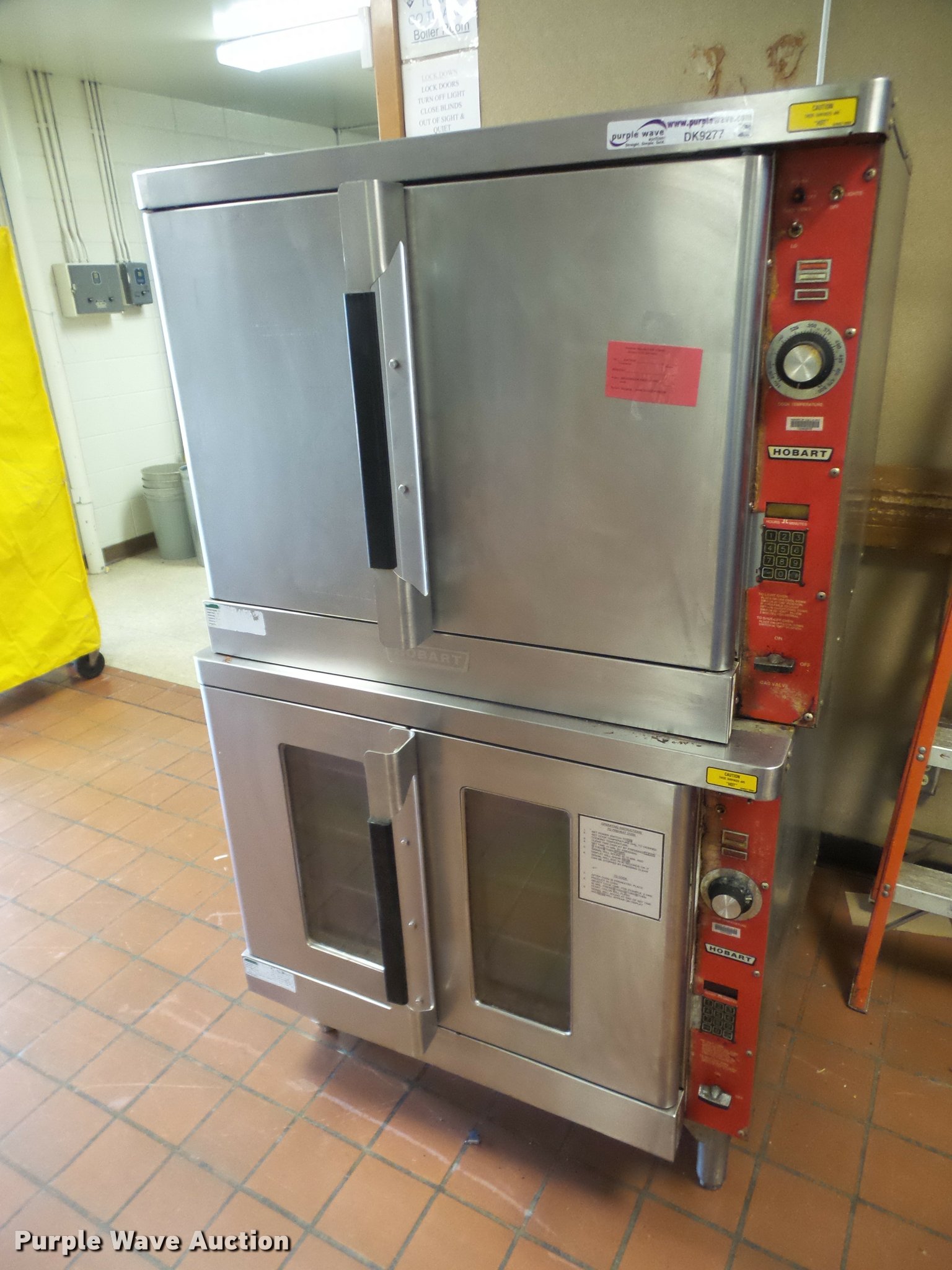 Hobart dual ovens in Overland Park, KS Item DK9277 sold Purple Wave