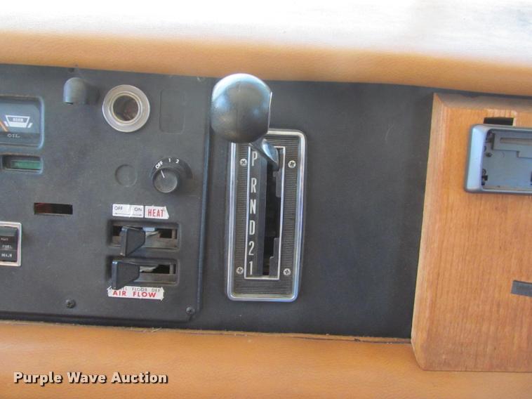 image for item DA1012 1973 Winnebago Brave RV