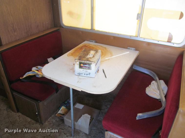 image for item DA1012 1973 Winnebago Brave RV