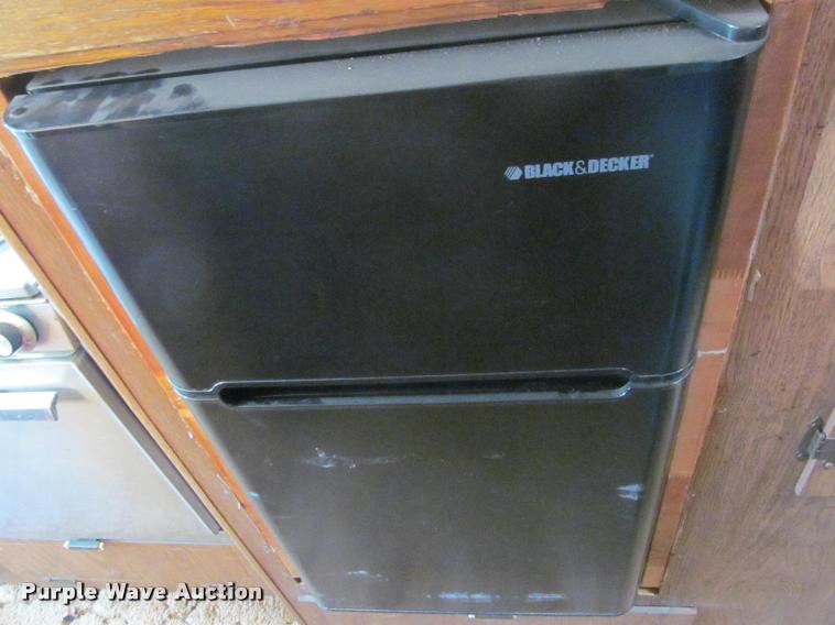 image for item DA1012 1973 Winnebago Brave RV