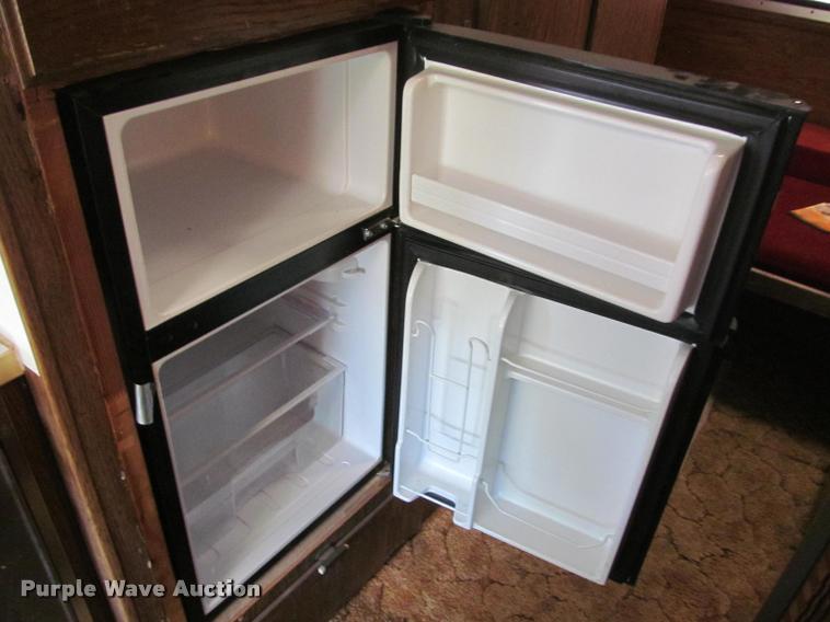 image for item DA1012 1973 Winnebago Brave RV