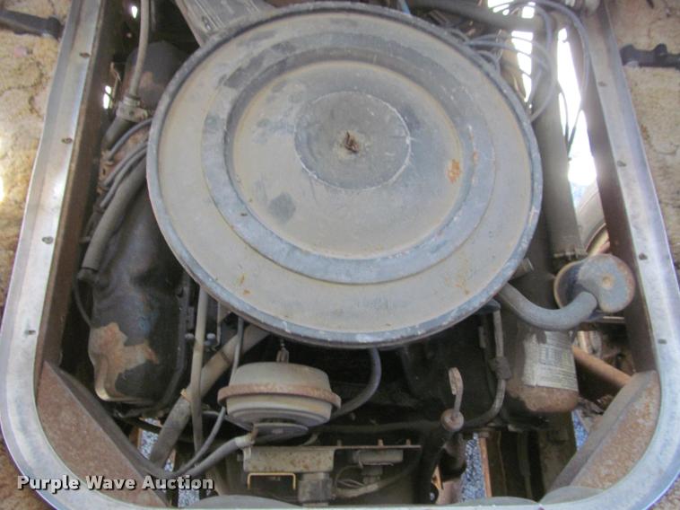 image for item DA1012 1973 Winnebago Brave RV