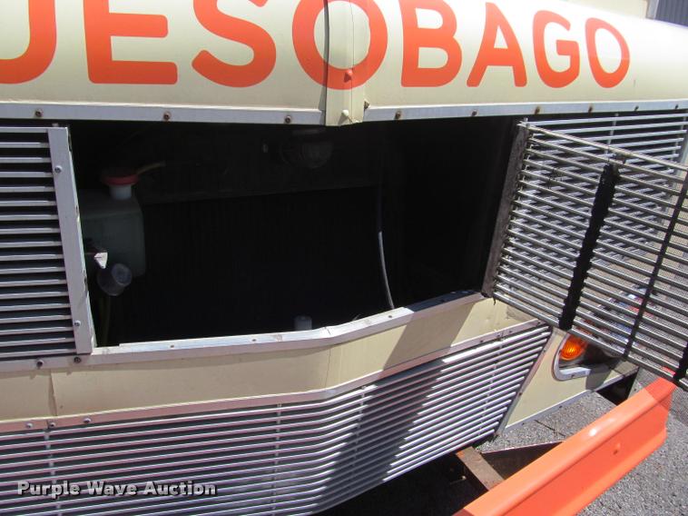 image for item DA1012 1973 Winnebago Brave RV