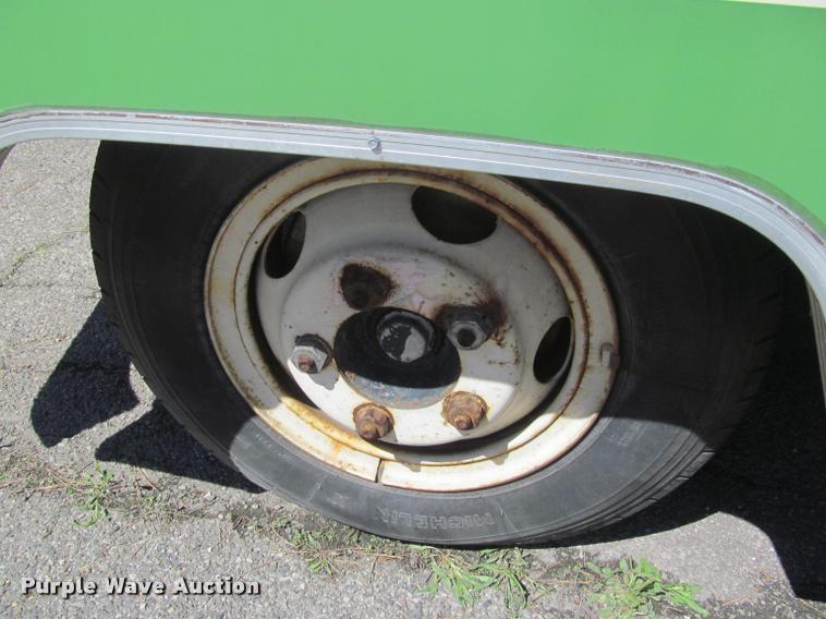 image for item DA1012 1973 Winnebago Brave RV