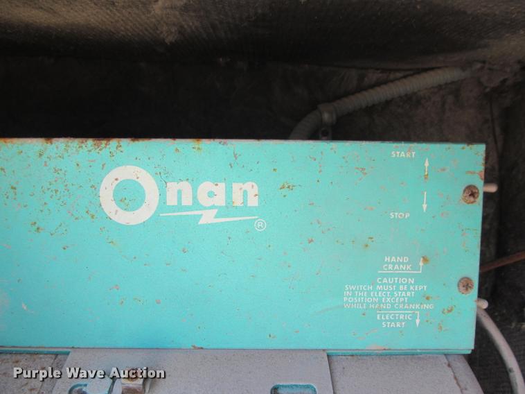 image for item DA1012 1973 Winnebago Brave RV