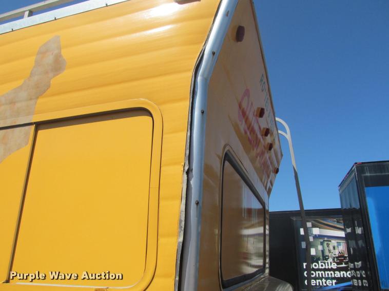 image for item DA1012 1973 Winnebago Brave RV