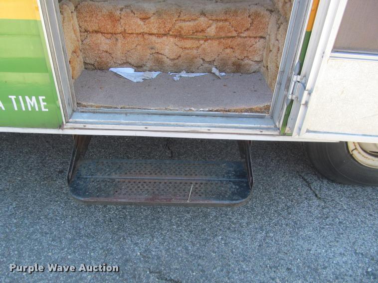 image for item DA1012 1973 Winnebago Brave RV