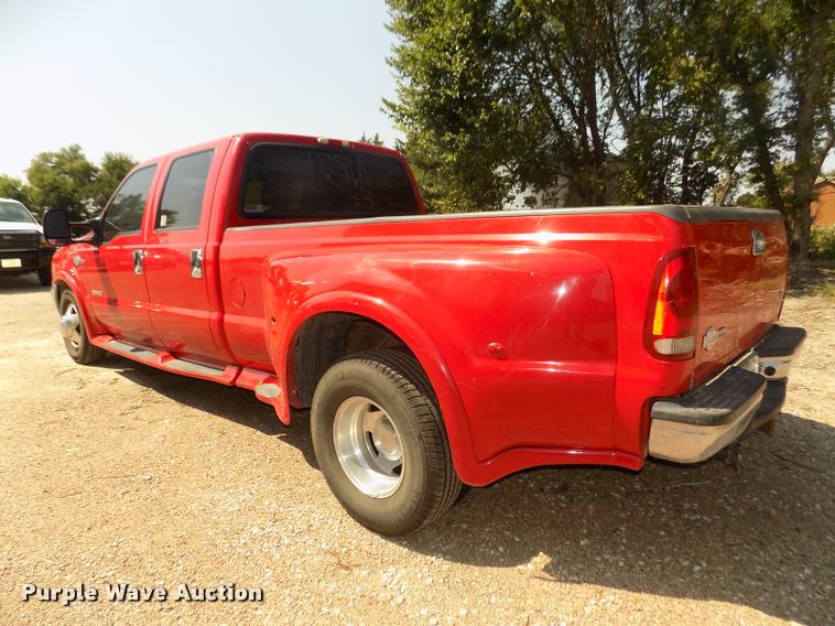 image for item DA3085 1999 Ford F350 Super Duty Lariat King Ranch Crew Cab pickup truck