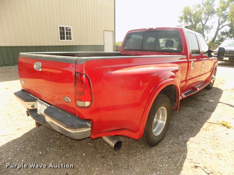 image for item DA3085 1999 Ford F350 Super Duty Lariat King Ranch Crew Cab pickup truck