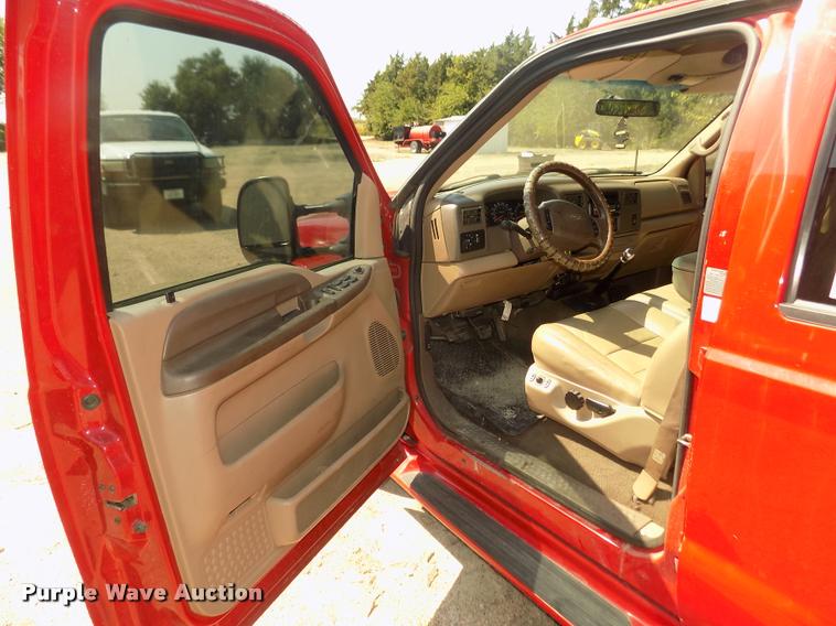 image for item DA3085 1999 Ford F350 Super Duty Lariat King Ranch Crew Cab pickup truck