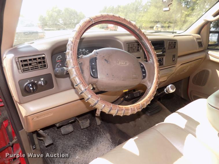 image for item DA3085 1999 Ford F350 Super Duty Lariat King Ranch Crew Cab pickup truck