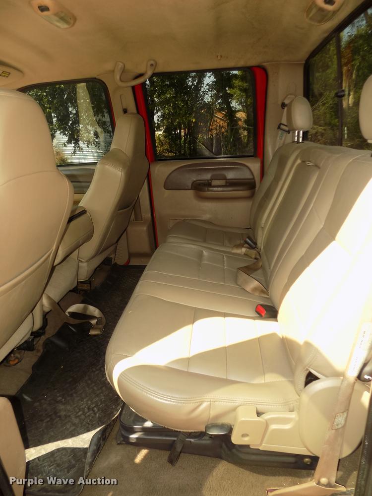 image for item DA3085 1999 Ford F350 Super Duty Lariat King Ranch Crew Cab pickup truck