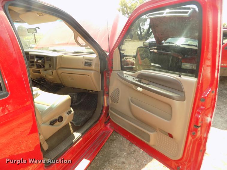 image for item DA3085 1999 Ford F350 Super Duty Lariat King Ranch Crew Cab pickup truck