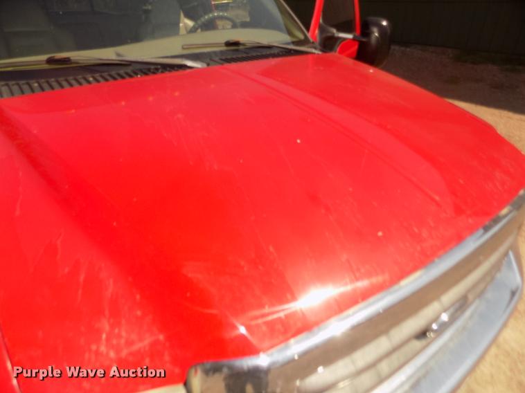 image for item DA3085 1999 Ford F350 Super Duty Lariat King Ranch Crew Cab pickup truck