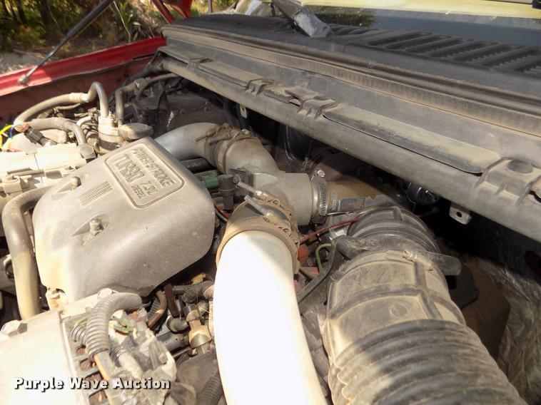 image for item DA3085 1999 Ford F350 Super Duty Lariat King Ranch Crew Cab pickup truck