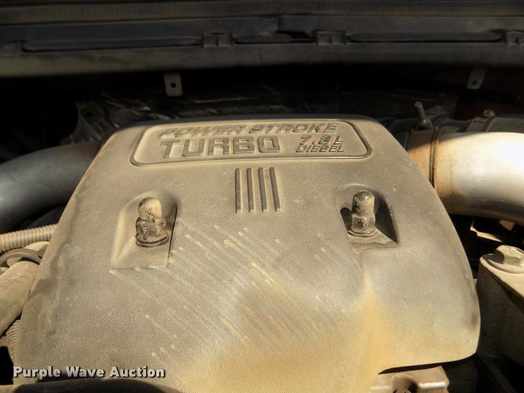 image for item DA3085 1999 Ford F350 Super Duty Lariat King Ranch Crew Cab pickup truck