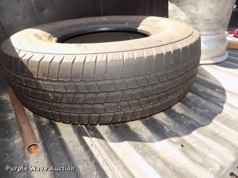 image for item DA3085 1999 Ford F350 Super Duty Lariat King Ranch Crew Cab pickup truck