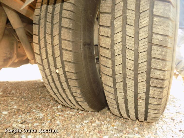 image for item DA3085 1999 Ford F350 Super Duty Lariat King Ranch Crew Cab pickup truck