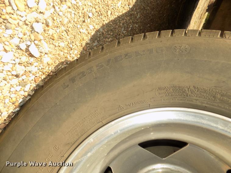 image for item DA3085 1999 Ford F350 Super Duty Lariat King Ranch Crew Cab pickup truck