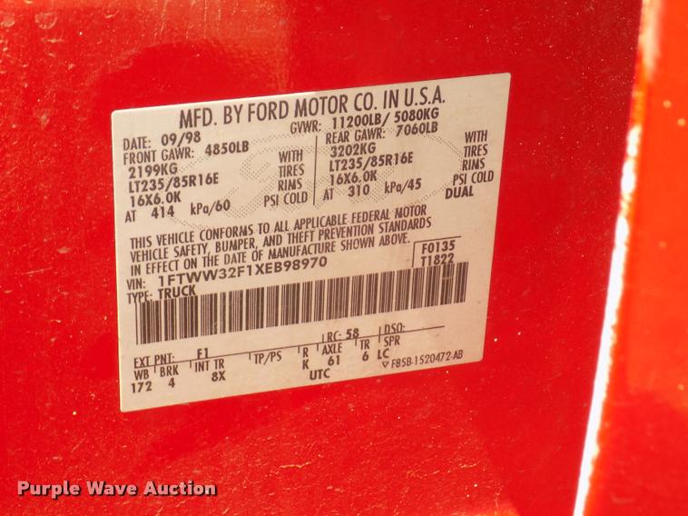 image for item DA3085 1999 Ford F350 Super Duty Lariat King Ranch Crew Cab pickup truck