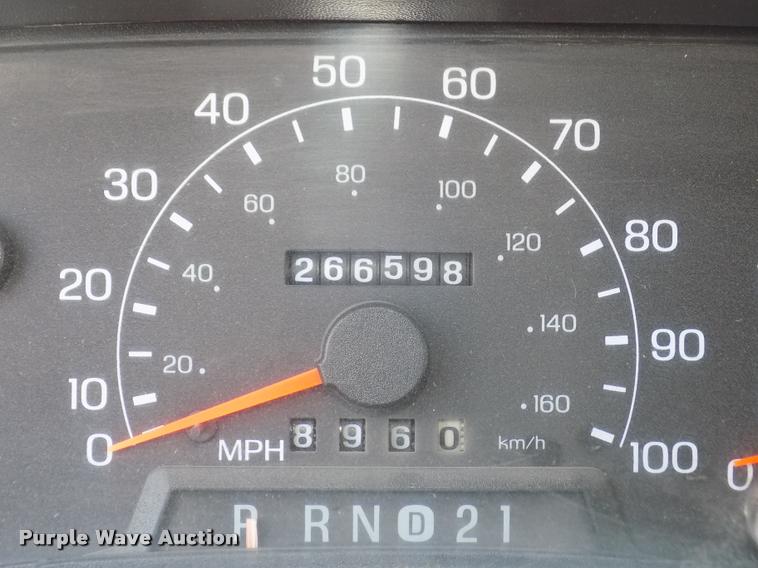 image for item DA3086 2000 Ford F250 Super Duty XLT Crew Cab pickup truck