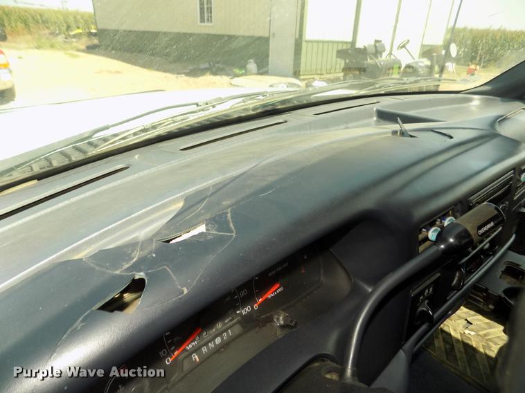 image for item DA3086 2000 Ford F250 Super Duty XLT Crew Cab pickup truck