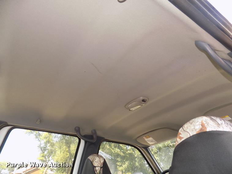 image for item DA3086 2000 Ford F250 Super Duty XLT Crew Cab pickup truck