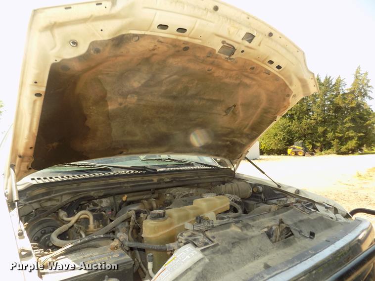 image for item DA3086 2000 Ford F250 Super Duty XLT Crew Cab pickup truck