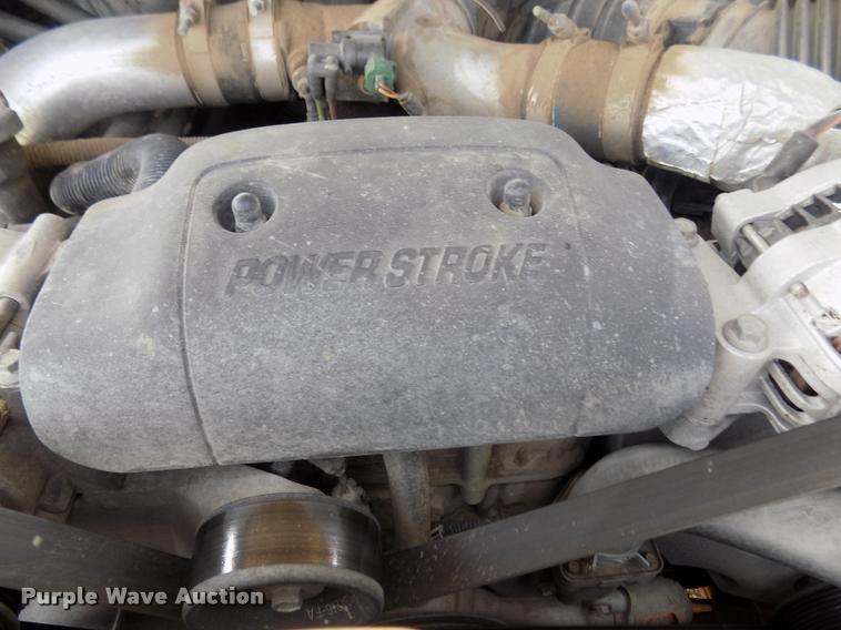 image for item DA3086 2000 Ford F250 Super Duty XLT Crew Cab pickup truck