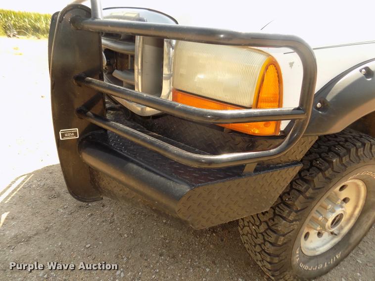 image for item DA3086 2000 Ford F250 Super Duty XLT Crew Cab pickup truck