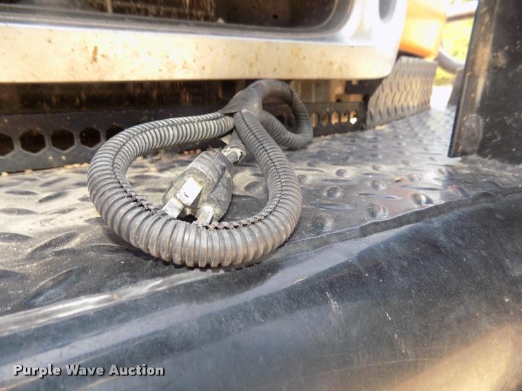 image for item DA3086 2000 Ford F250 Super Duty XLT Crew Cab pickup truck