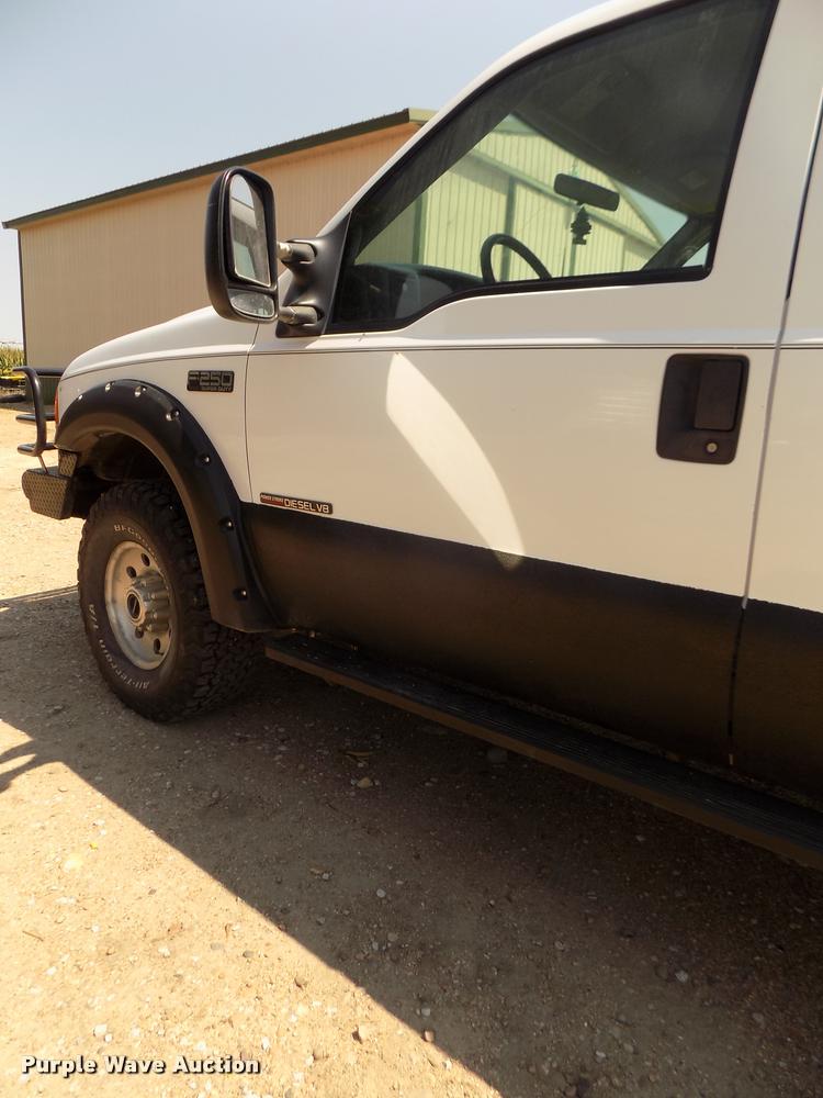 image for item DA3086 2000 Ford F250 Super Duty XLT Crew Cab pickup truck